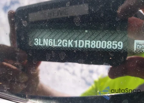 2013 Lincoln Mkz z USA, uszkodzony, nr VIN 3LN6L2GK1DR800859